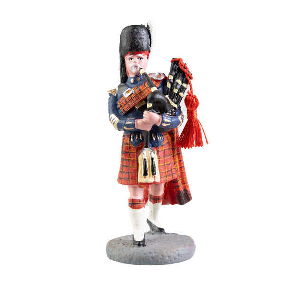 Scots Piper Resin Figure 12Cm